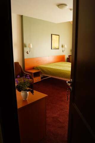 Мотели Motelis SMAGRATIS Кретинга Улучшенный двухместный номер с 1 кроватью или 2 отдельными кроватями, вид на город-3